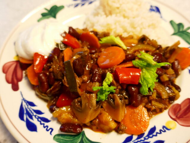 Chili met veel smakelijke groente