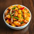 Chinese kip in zoetzure saus