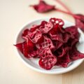 Chips van rode bieten (garnituur)
