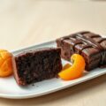 Chocoladecake met sorbet van mandarijn