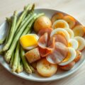 Eenvoudige aspergemaaltijd