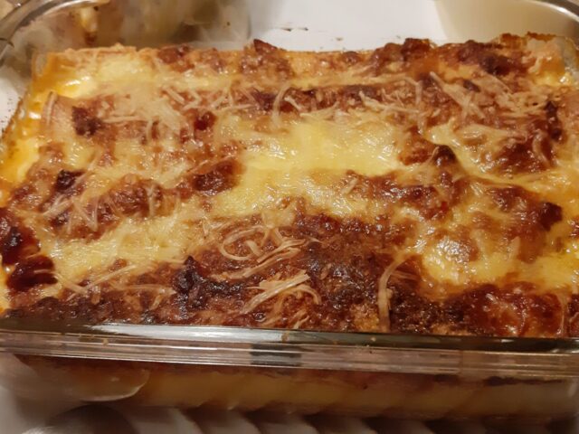 Enchillada’s met kip, kaas, paprika en tomaat