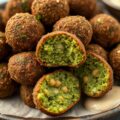 Falafel (kikkererwtenballetjes)