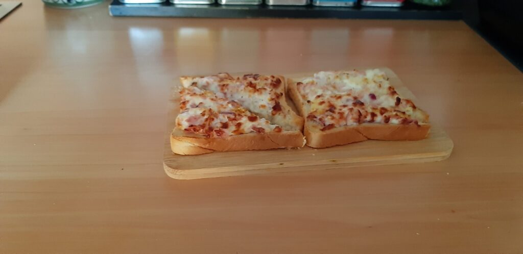 Flammkuchentoast uit de Airfryer