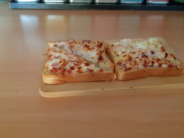 Flammkuchentoast uit de Airfryer