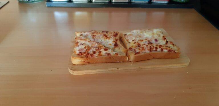 Flammkuchentoast uit de Airfryer