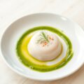 Forelmousse met een coulis van waterkers