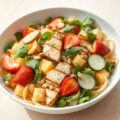 Frisse kip tagliatelle fruit salade