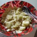 Frisse komkommersalade met chilisaus zonder olie