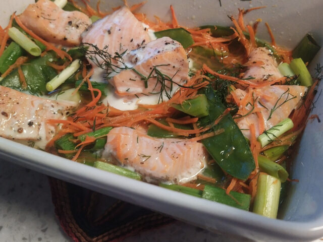 Frisse Voorjaarsgroente Ovenschotel met Zalm