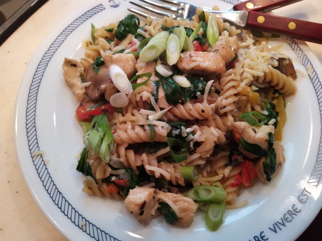Fusilli met veel lekkers uit slechts één pan