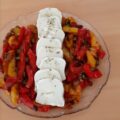 Gebakken paprika’s met gerijpte zachte geitenkaas (Peperonata)