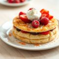 Gegratineerde kokosbeschuitjes met fruit