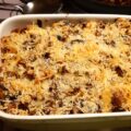 Gegratineerde ovenschotel stamppot groene kool met champignons en spekjes