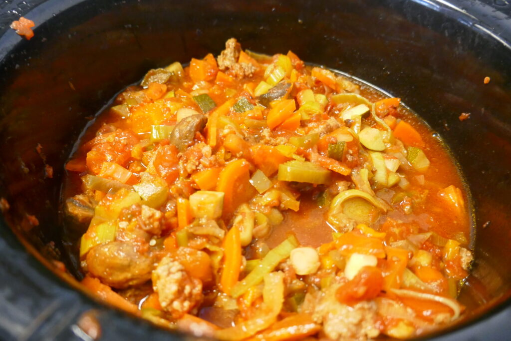 Gezonde Groentebom met rundergehakt uit de Slowcooker