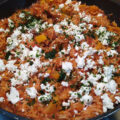 Griekse tomaten rijst met feta en courgette