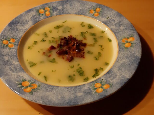 Bloemkoolsoep met chorizokruimels