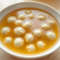 Heldere Bouillon met Knikkers(