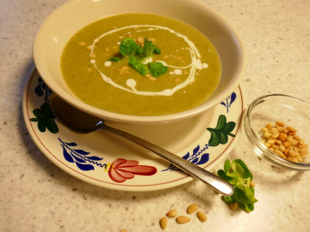 Italiaanse broccolisoep