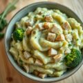 Italiaanse broccolistamppot van Project Gezond met gerookte kip .
