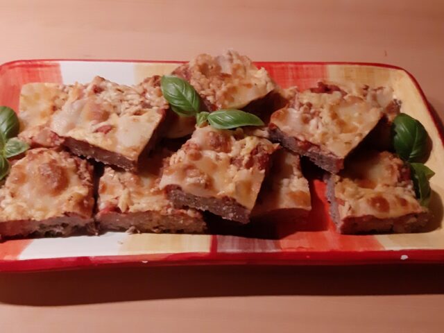 Italiaans gekruide vleeskoekjes bij lunch of als borrelhapje