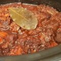 Italiaanse rundvleesstoofpot met rode wijn en groenten ook voor de slowcooker