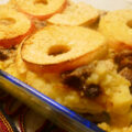 Jachtschotel met puree, stoofvlees en appel