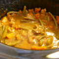 Jamaicaanse curry met kip en diverse groente uit de slowcooker