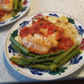 Kabeljauwfilet in pittige tomatensaus