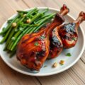 Kip drumsticks met Moksimarinade en sperziebonen