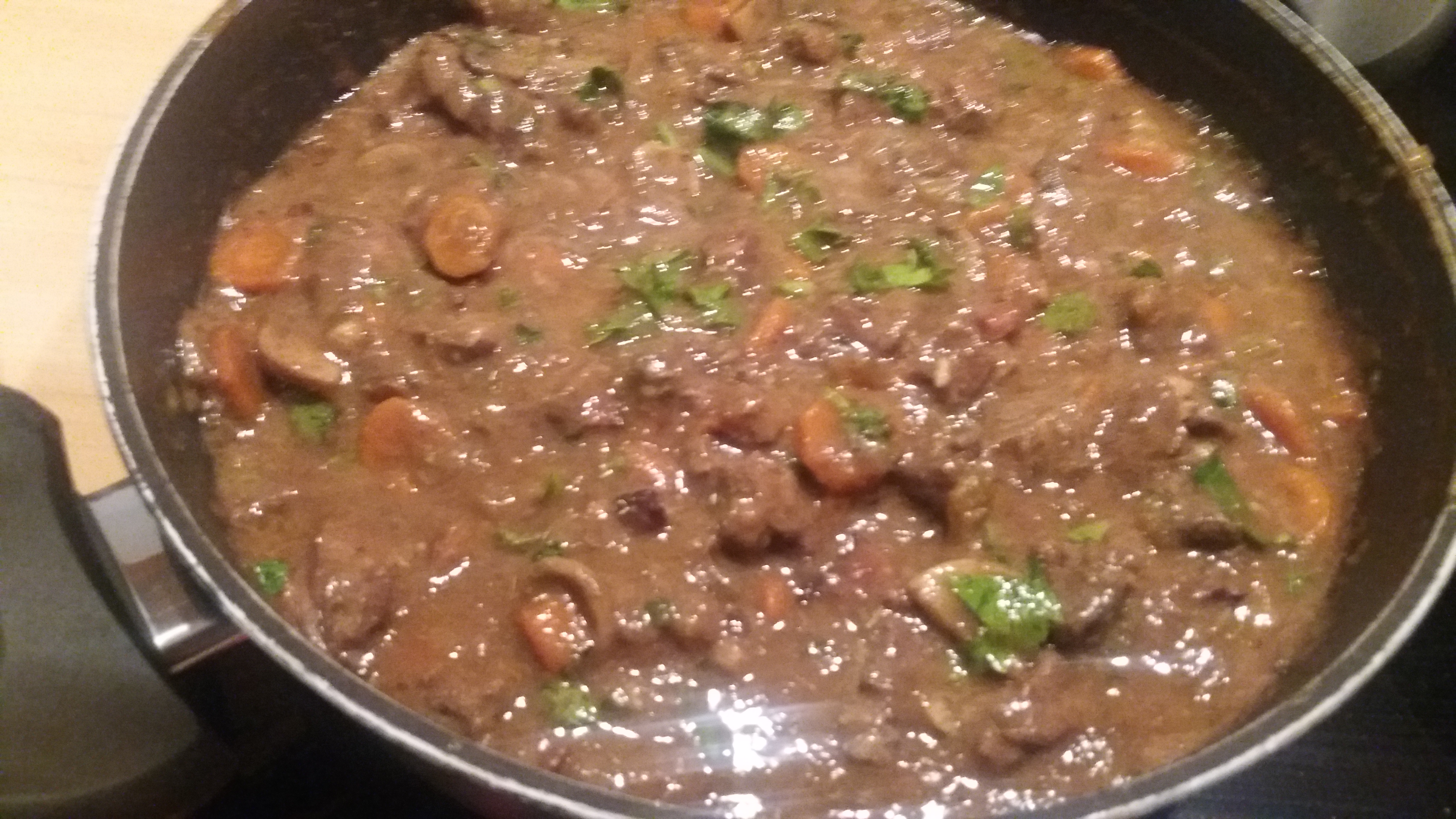 Kippendij in een romige Provençaalse saus