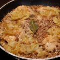Kippendijtjes met linzen in calvadosroomsaus