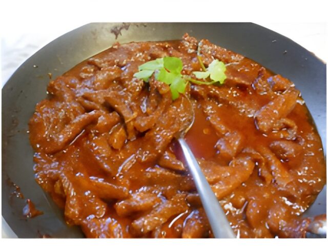 Varkensvlees in een Babi Pangang-marinade