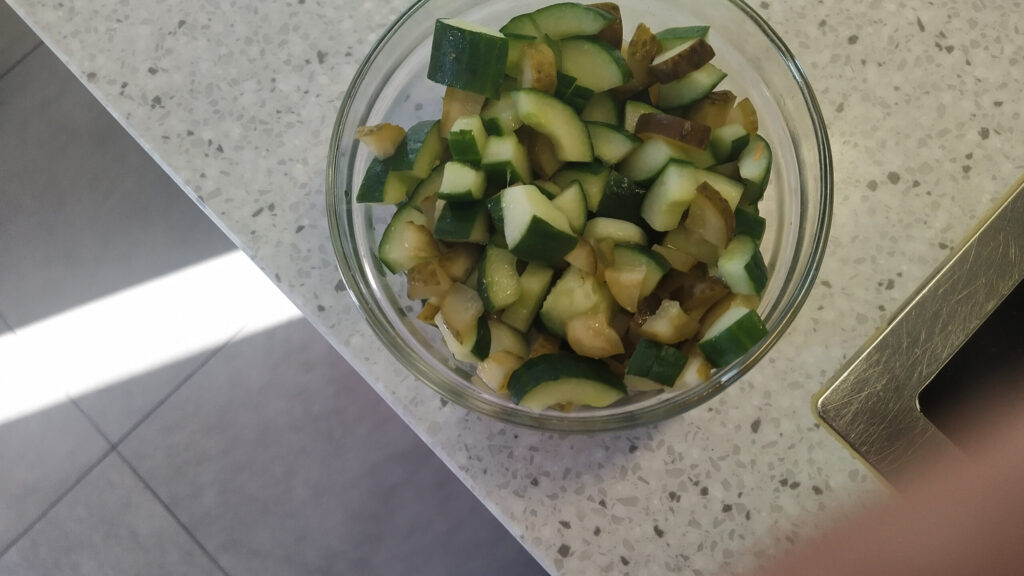 Komkommer augurk salade