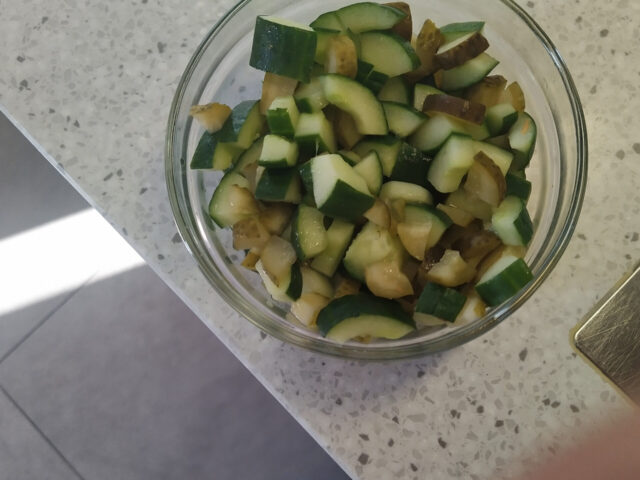 Komkommer augurk salade
