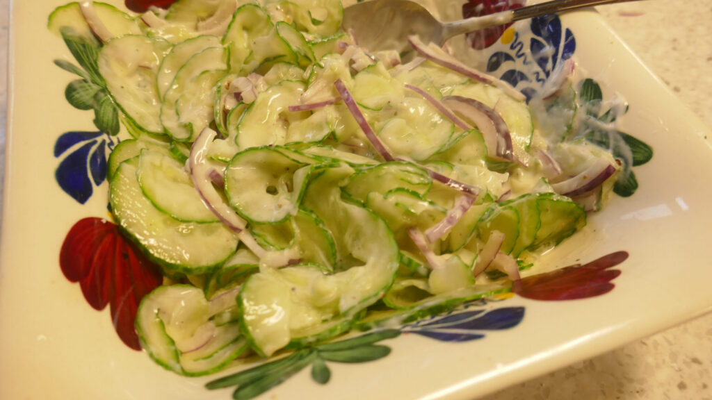 Komkommersalade van onze dochter