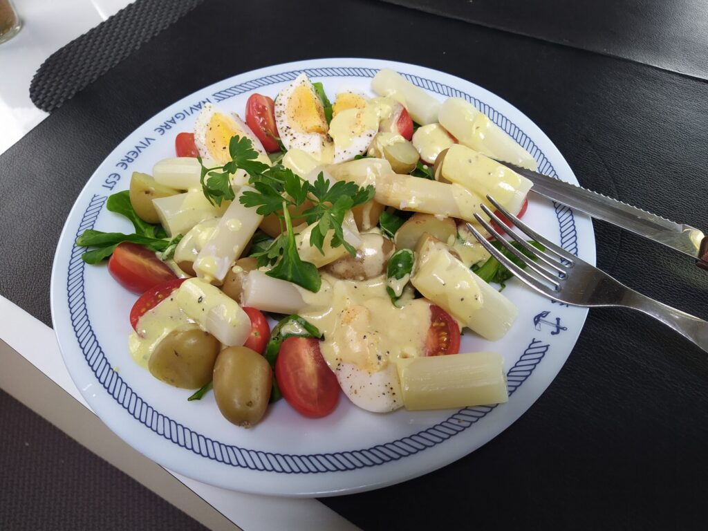 Lauwwarme aspergesalade