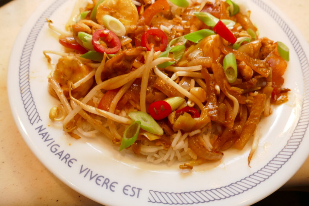 Licht pittig kippetje uit de wok