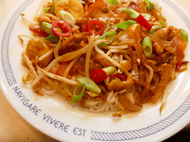 Licht pittig kippetje uit de wok