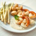 Limburgse asperges met peterselie aardappelen en