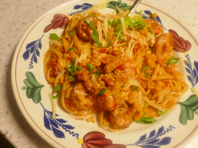 Linguine Alfredo met Cajun garnalen