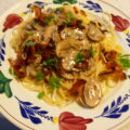 Linguine en een mosterdroomsaus met kastanjechampignons
