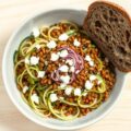 Linzensalade met courgette en prei