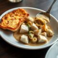 Lotteragout met Tripel Chimay en aardappelkaaskoek