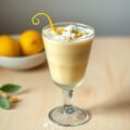 Luchtig dessert van limoncello-mousse