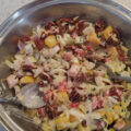 Maaltijdsalade met witlof, mango en gerookte kip