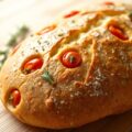 Mediterraan tomatenbrood
