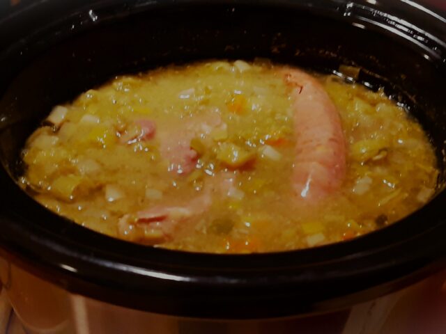 Mijn favoriete erwtensoep uit de slowcooker