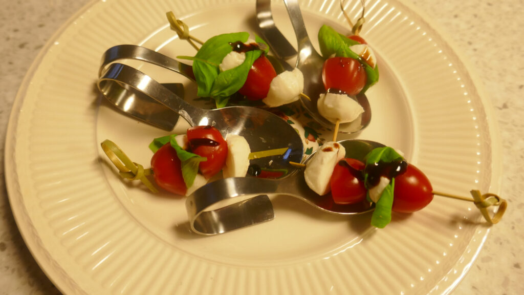 Mini Caprese Amuse