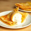Normandische Crêpes met vanille-ijs